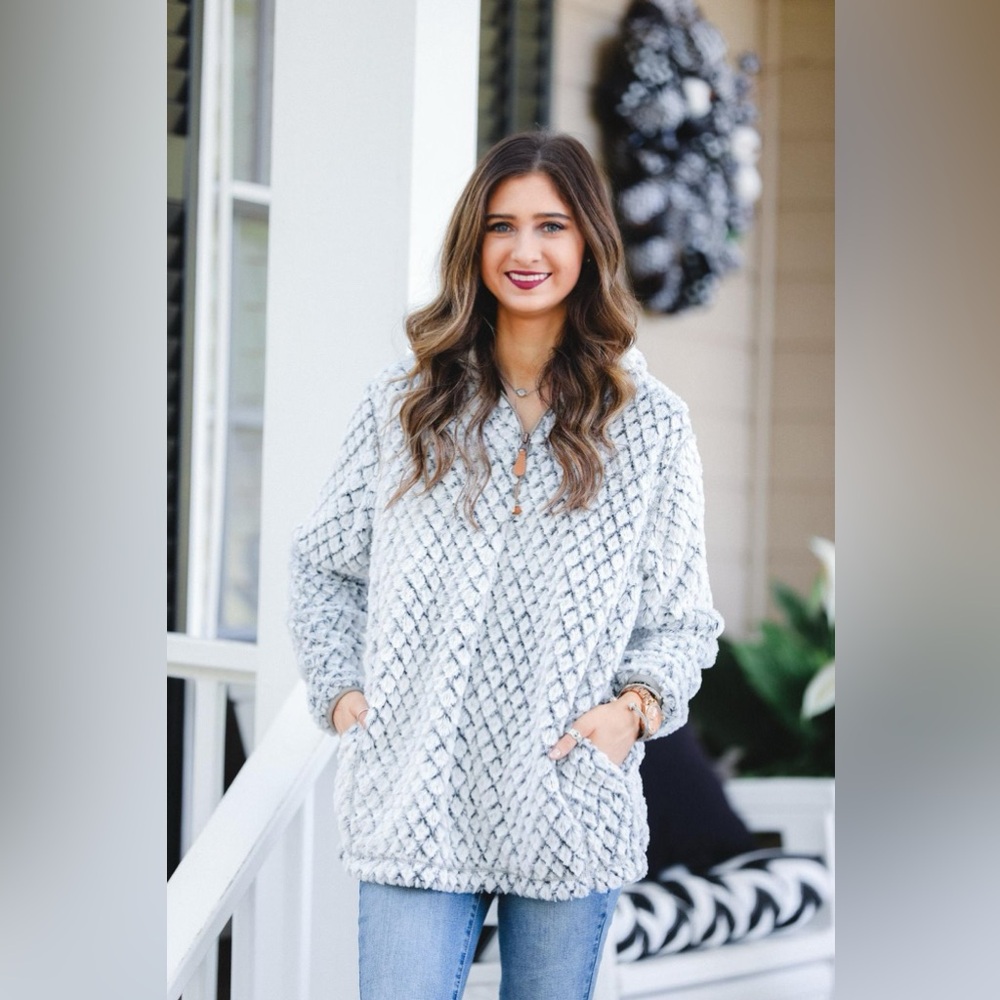 Oversized Fuzzy Pullover